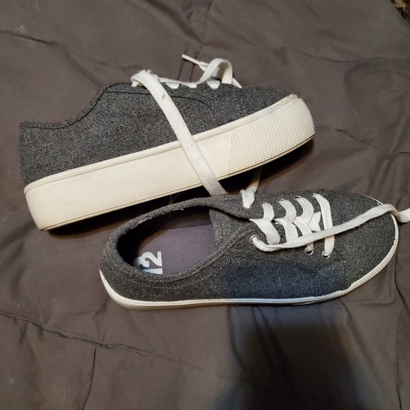 𝅺r2 platform tennis shoes - Picture 3 of 5